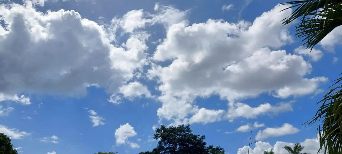 Bright tropical clouds over Chiriquí, Panama